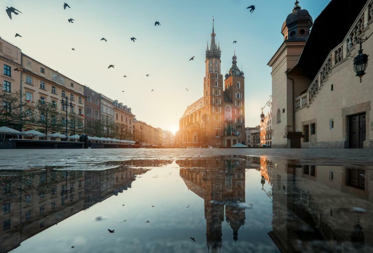 Leo Apartments Main Square Kraków Eksteriør billede