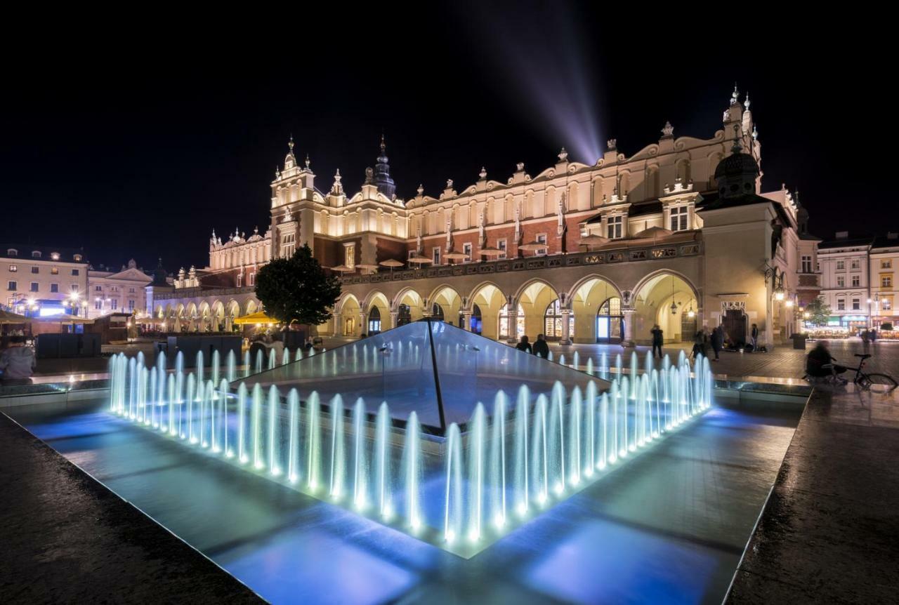 Leo Apartments Main Square Kraków Eksteriør billede