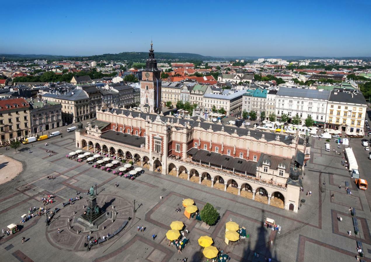 Leo Apartments Main Square Kraków Eksteriør billede