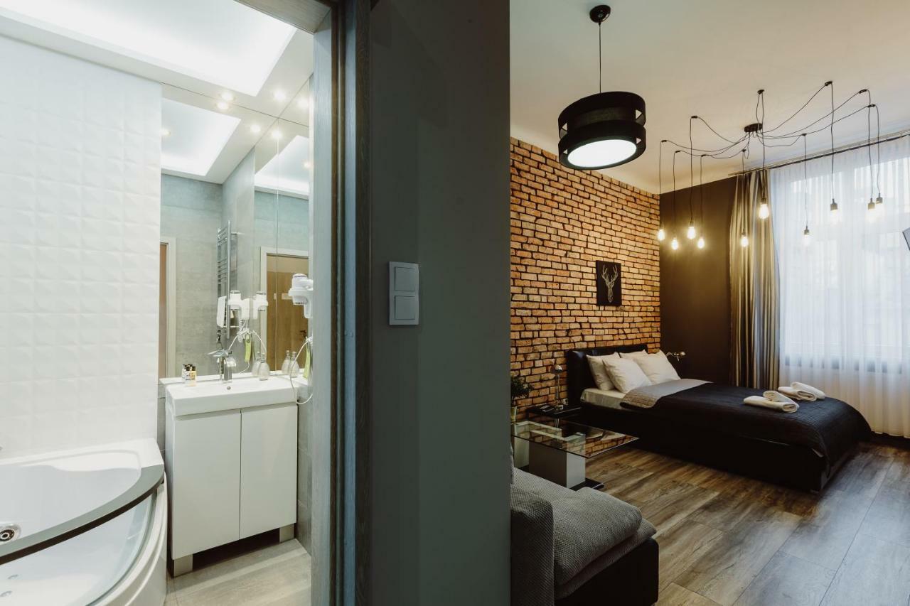 Leo Apartments Main Square Kraków Eksteriør billede